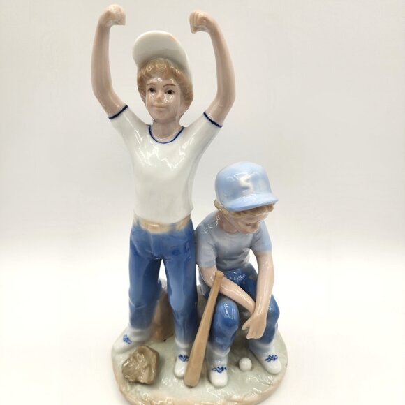 PAUL SEBASTIAN Boys of Summer Home Run Baseball Porcelain Sculpture 1989 - Picture 2 of 10